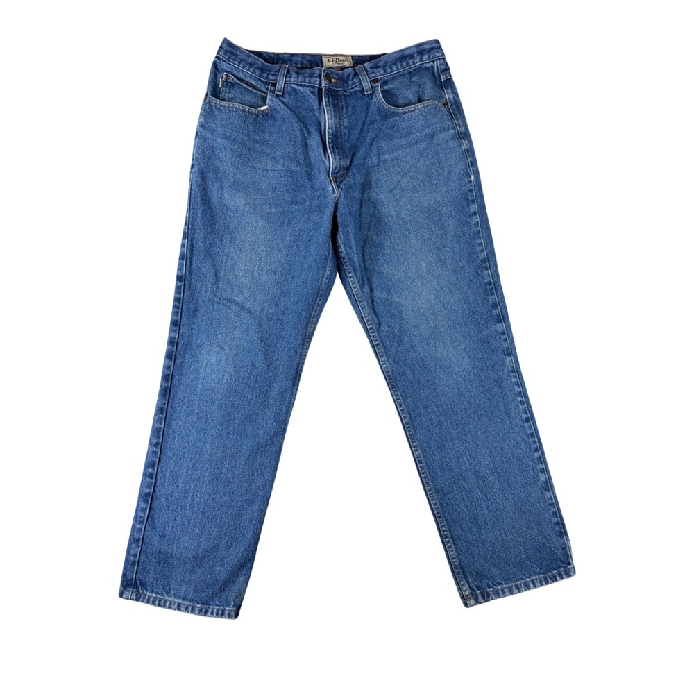 LL Bean Classic Fit Mens Jeans 37x30 Medium Wash Blue Straight Leg Denim